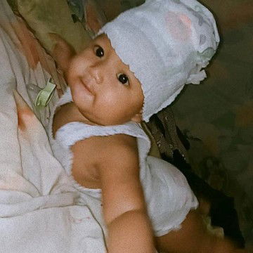 indah novitasari profile icon