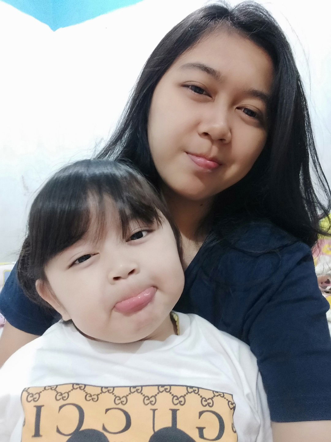 Sarah Tresisca Aditha profile icon