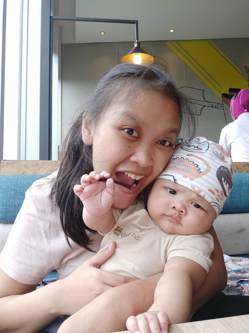 Naomi Desy profile icon