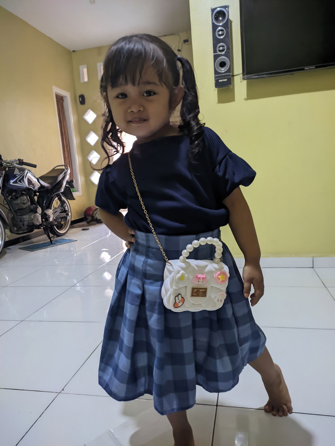 Bela ayu Nonia profile icon