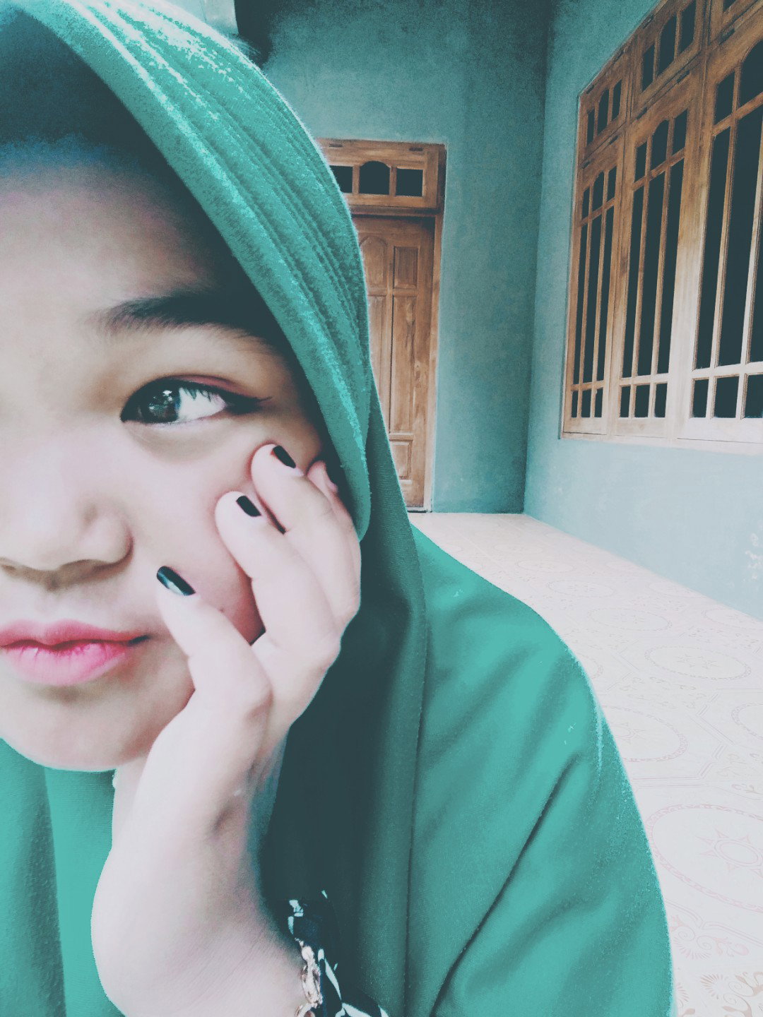 Tri Wahyuningsih profile icon
