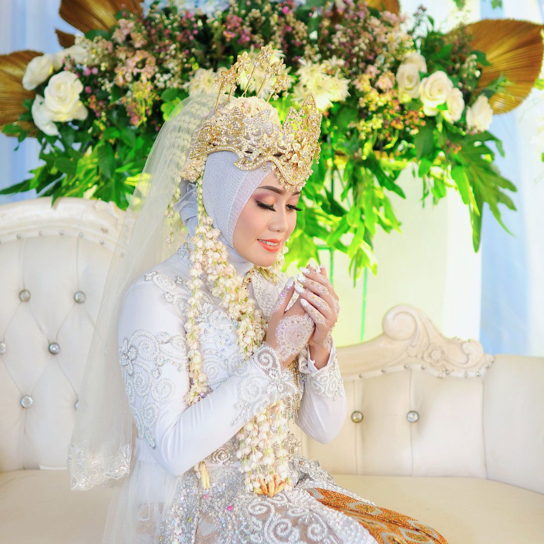 Seli Ratnasari profile icon