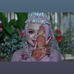 Arina Mufti Diana profile icon