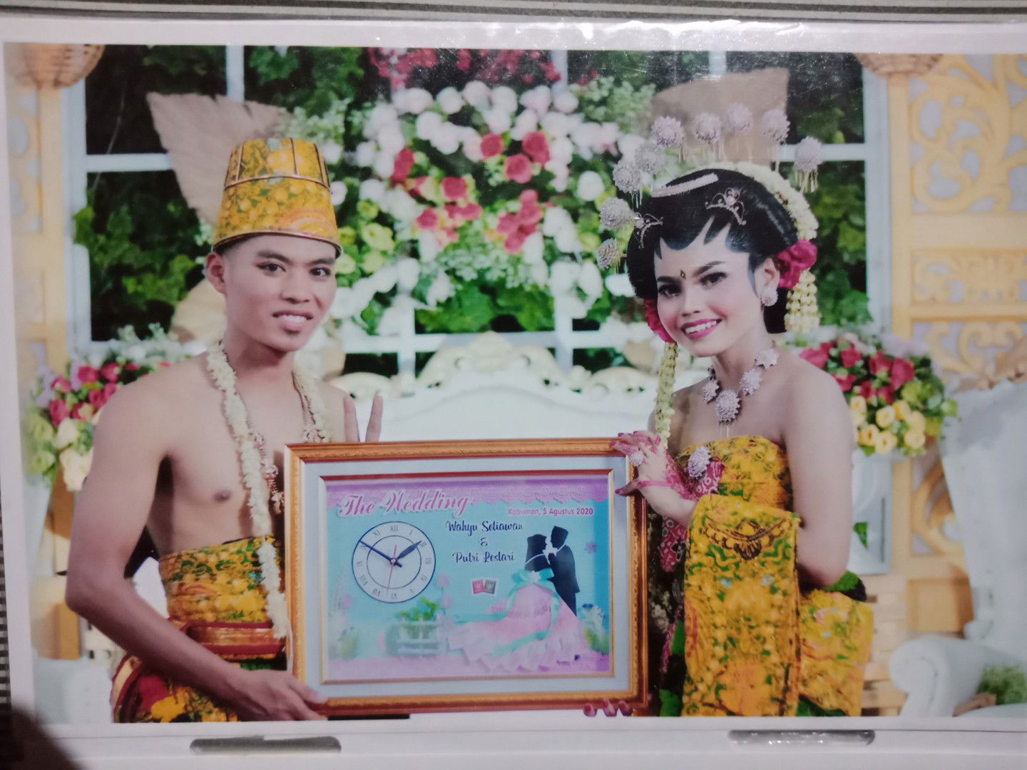 Putri Lestari profile icon