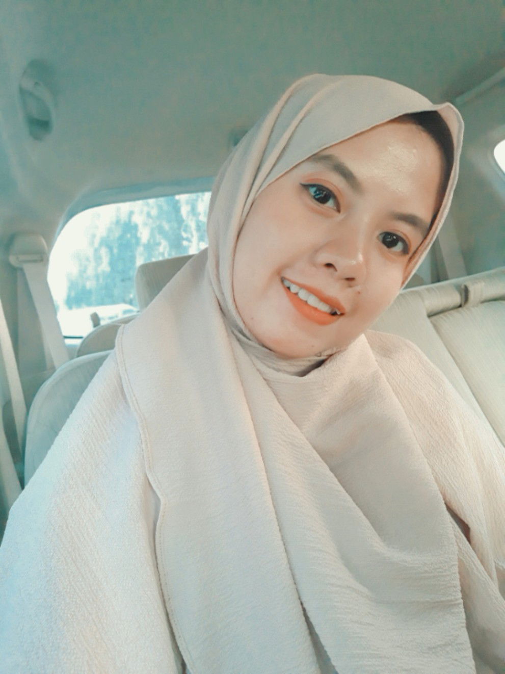 Larasati Saputra profile icon