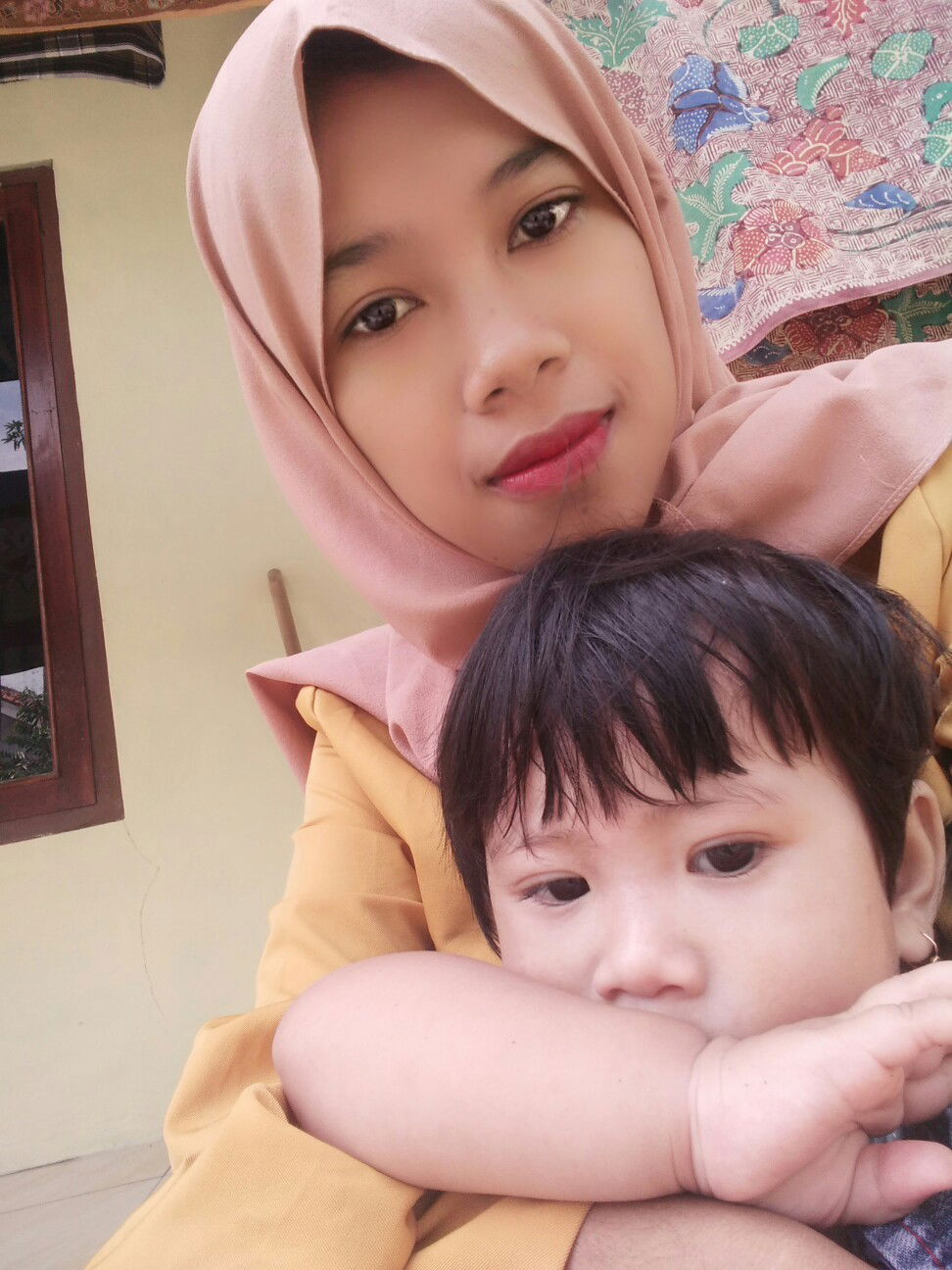 Momy Risa profile icon