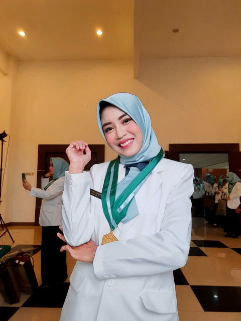 Dina Pratiwi profile icon