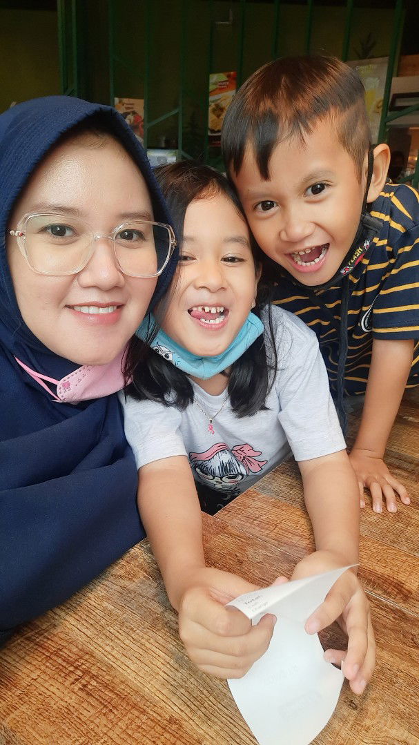 Laely Elrahmah profile icon