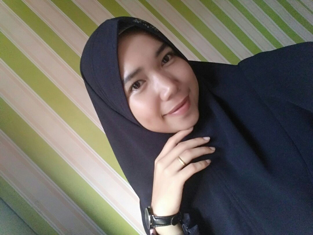 Herni yanti profile icon