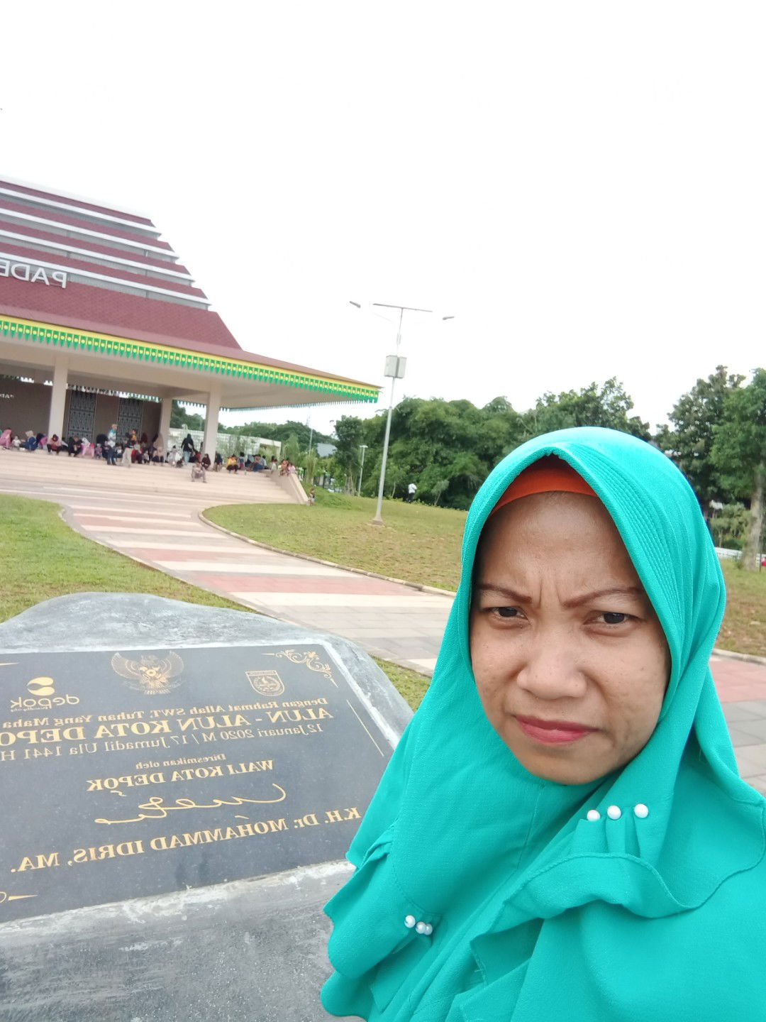 sri rahayu profile icon