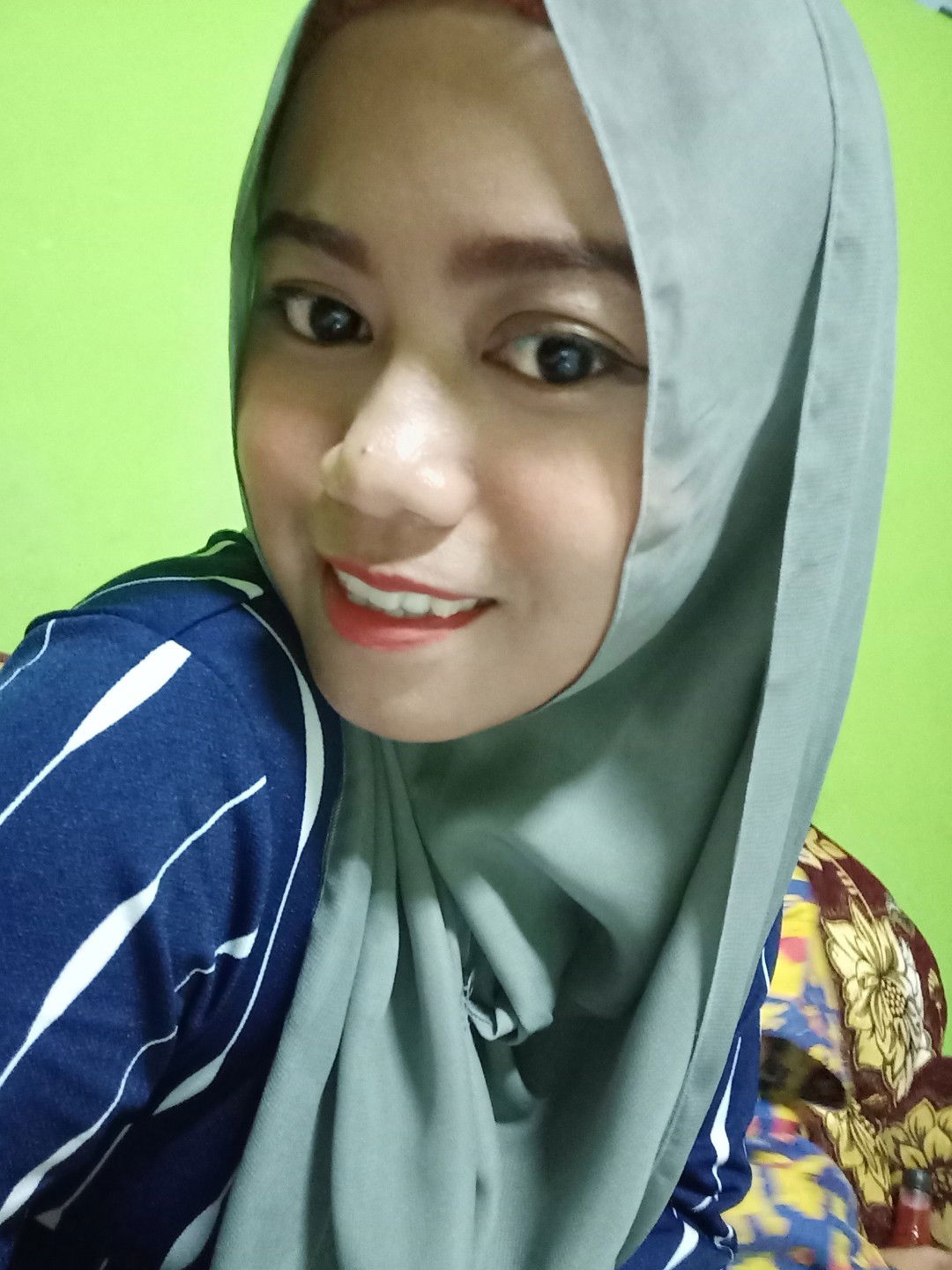 Puput Indrayanti profile icon