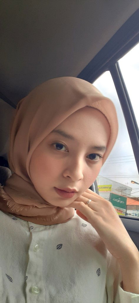 Putri Novitasari profile icon