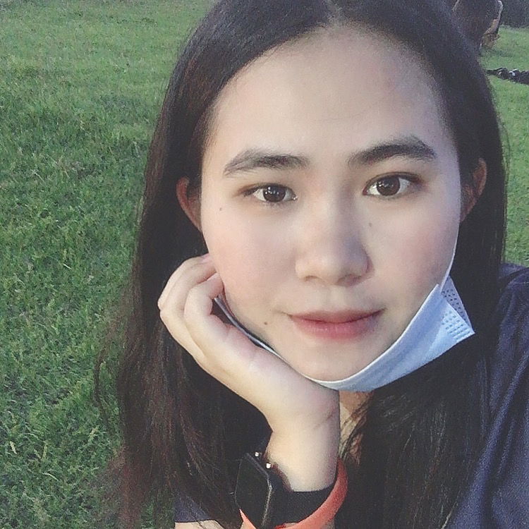 พลอย ย. profile icon