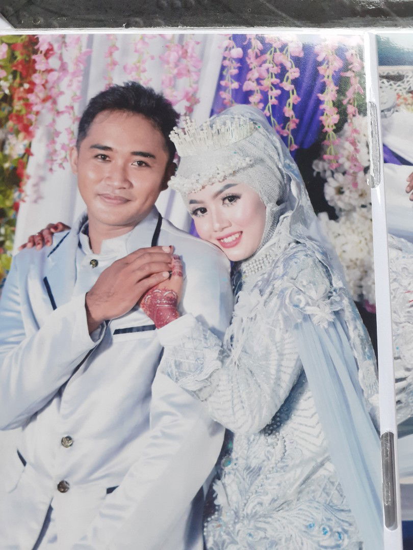 retno yulia ningsih profile icon