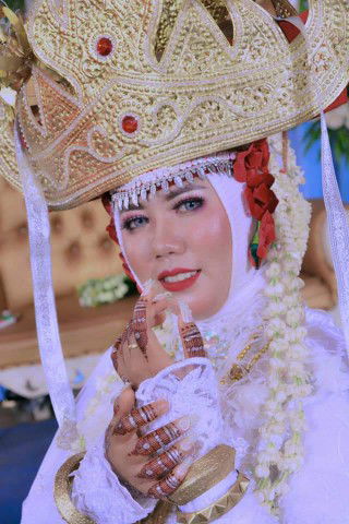 antika sari profile icon