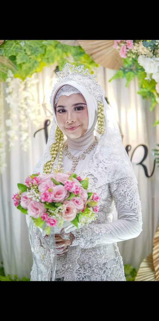 Ria Aquina profile icon