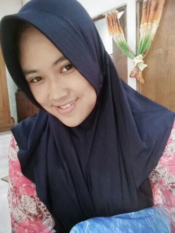 Wulan Fitri Rahayu profile icon