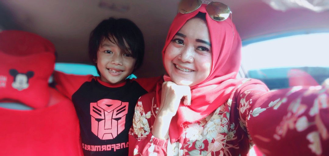 Henny Susantika profile icon