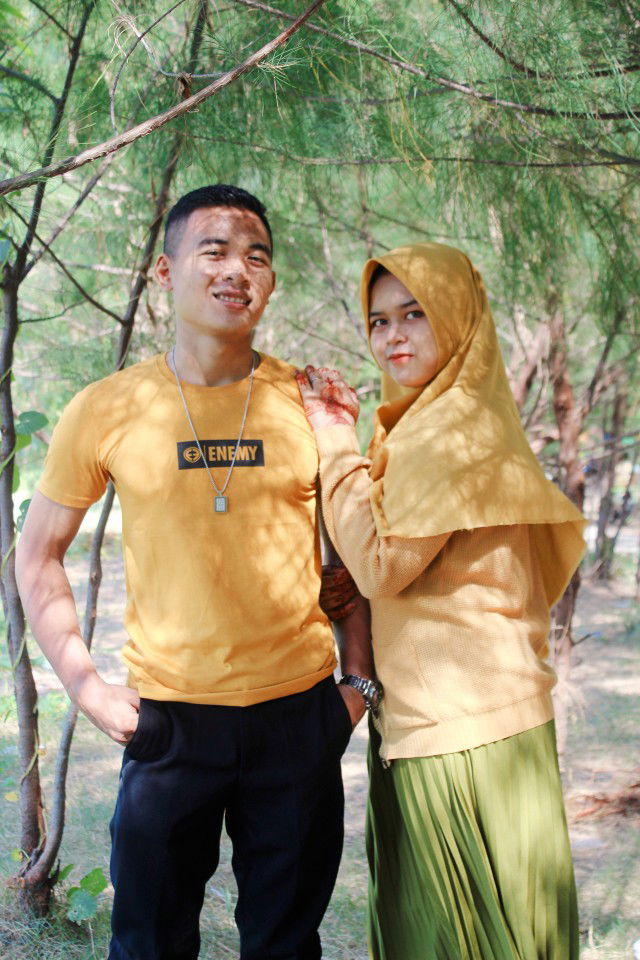 Enik Suryaningsih profile icon