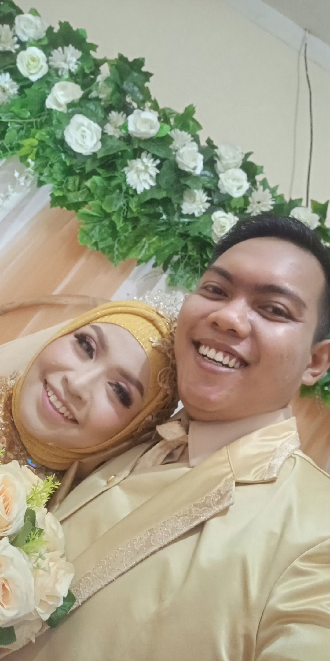 May Albatros profile icon