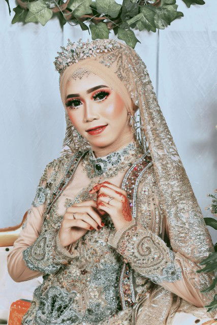 Anggun Saskian profile icon