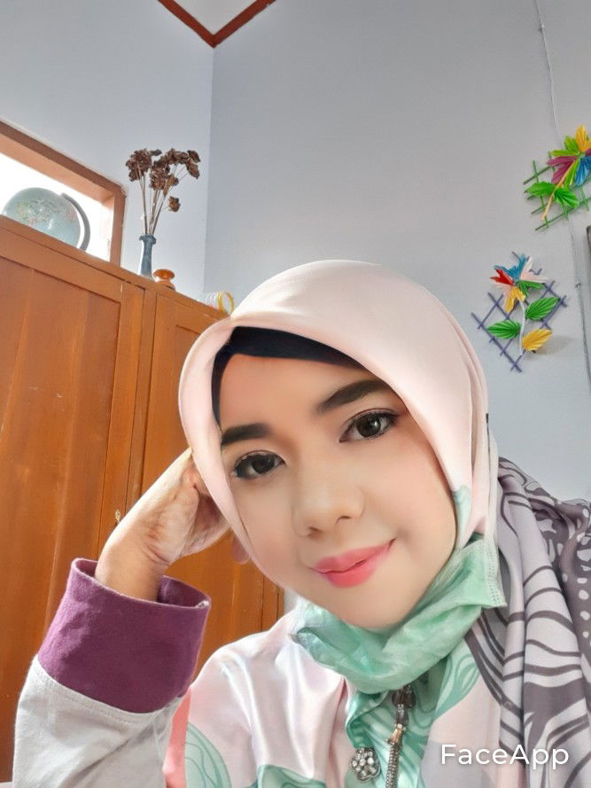 Isti Muryani profile icon