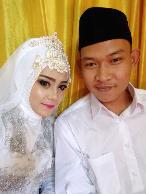 Dela Amelia putri profile icon