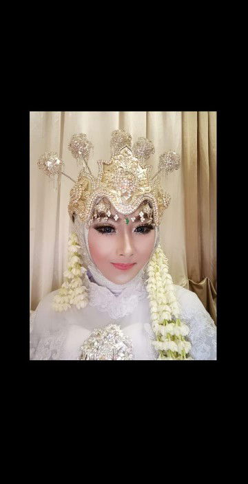 Nurfitri Anggraeni profile icon