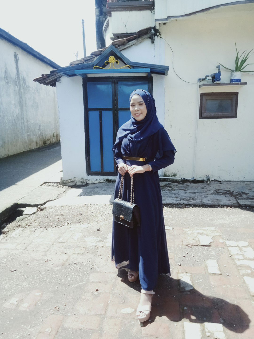 Nenny isnaeni profile icon