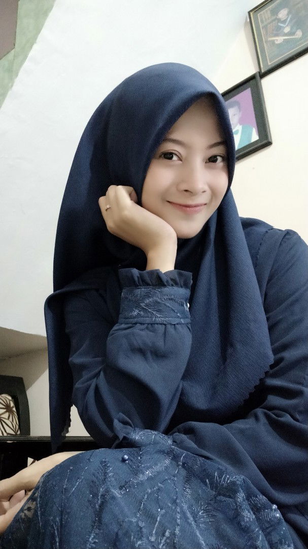 Vivi Ika Meilasari profile icon