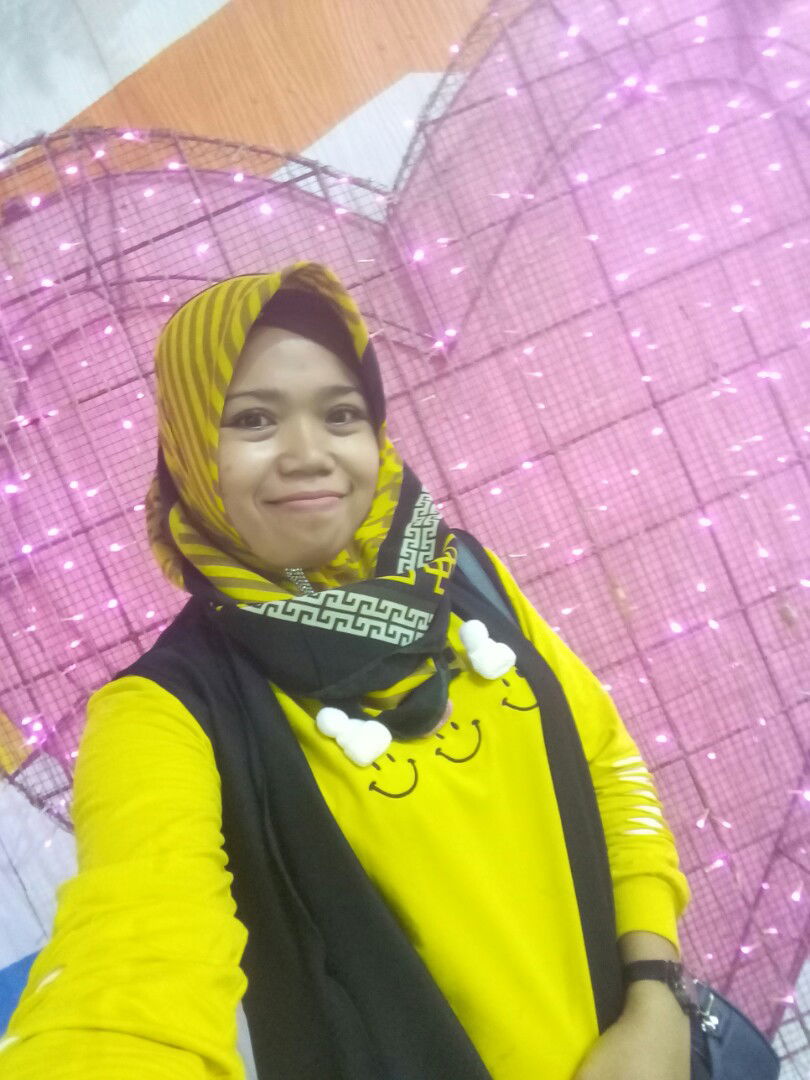 elisna Elis profile icon