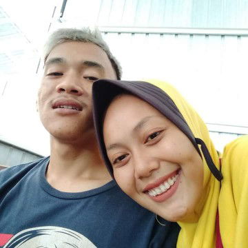 Dhea Riski profile icon