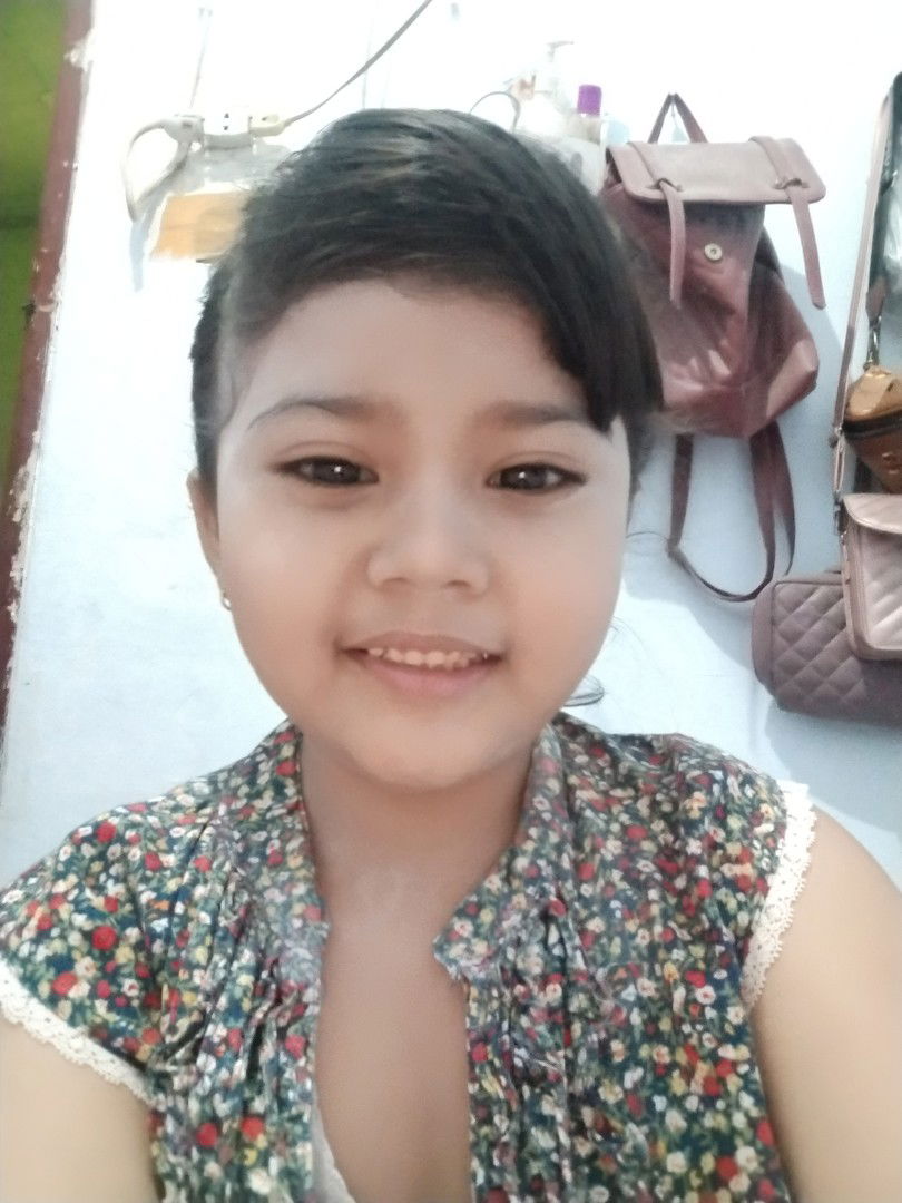 ade syakirah profile icon