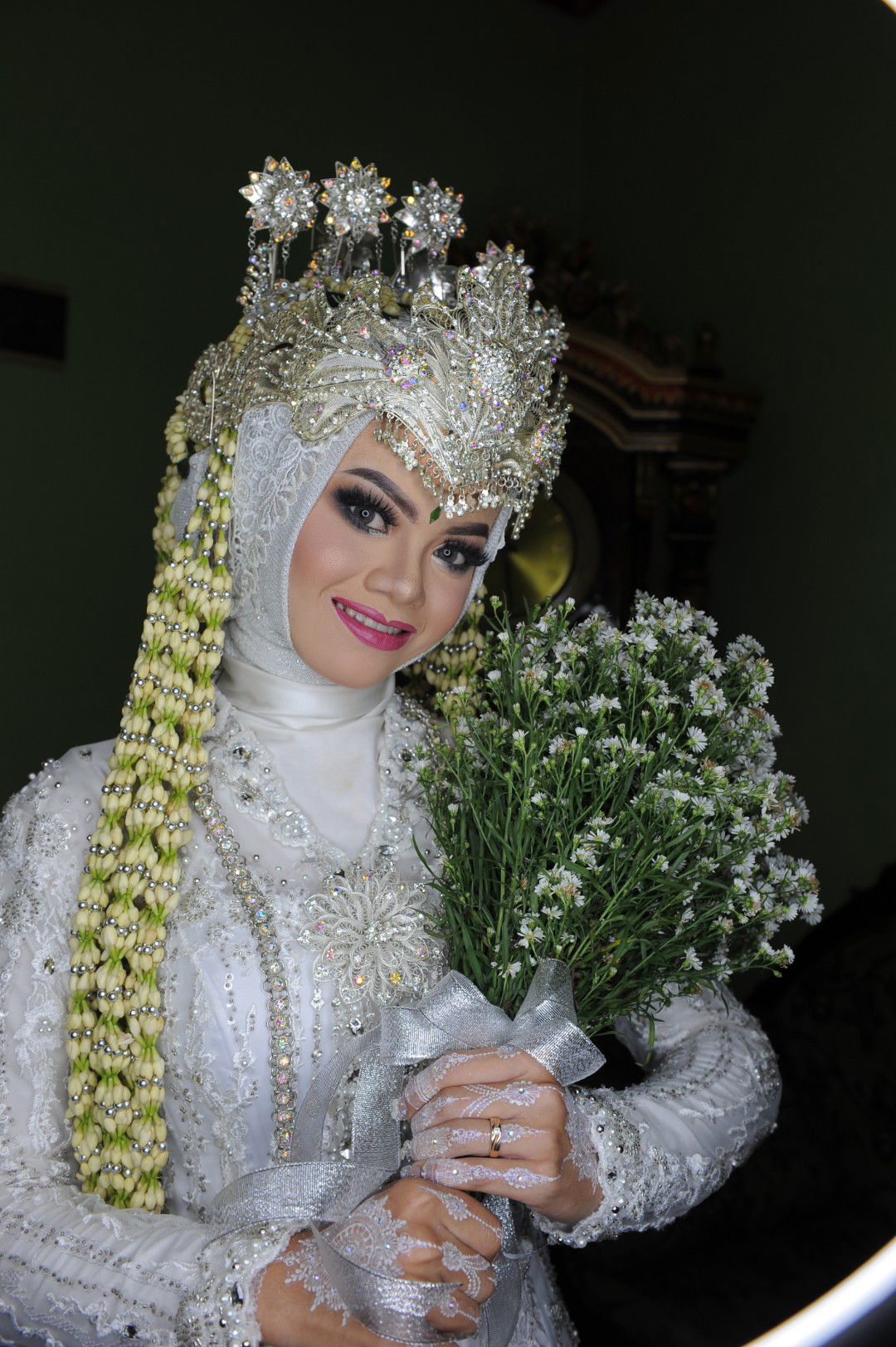 Popi Fauziah profile icon