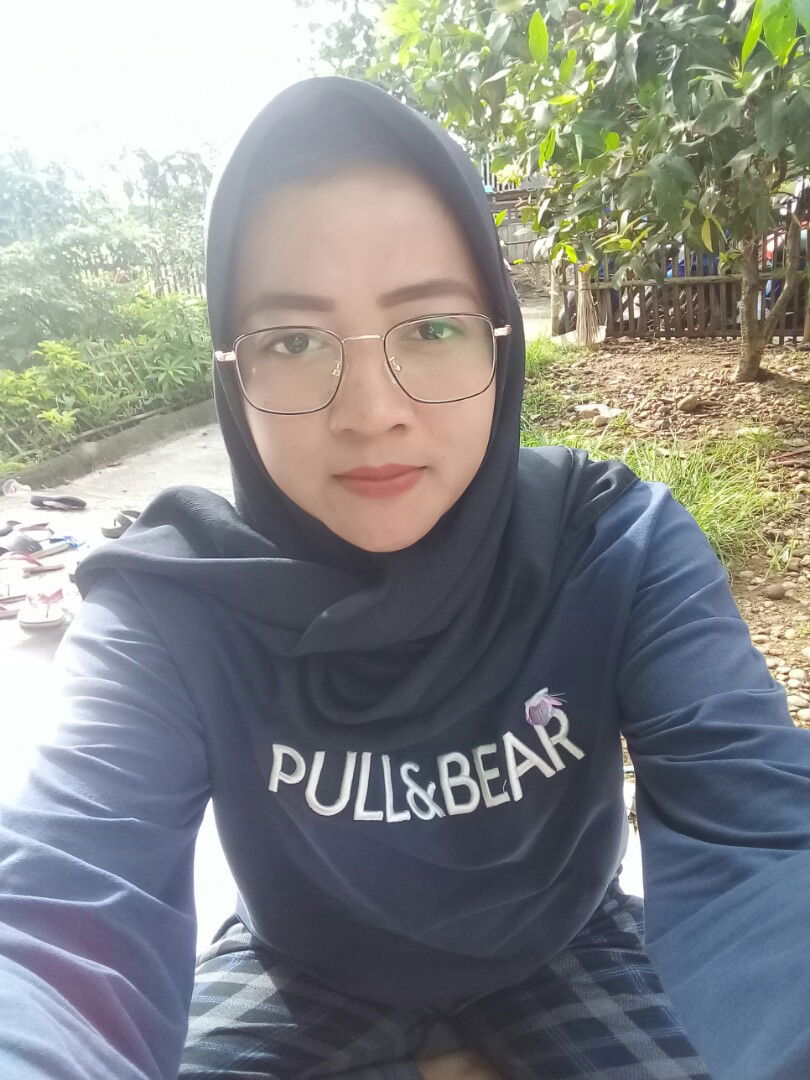 mike oktaviani profile icon