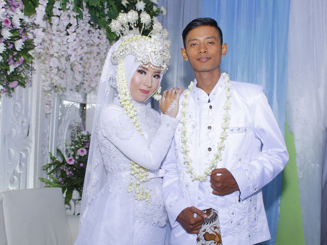 azmi agnia profile icon