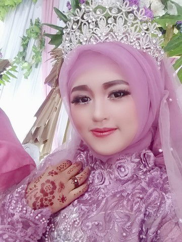 Siti Halimah profile icon