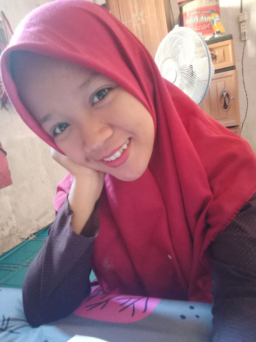 Intan lestari profile icon