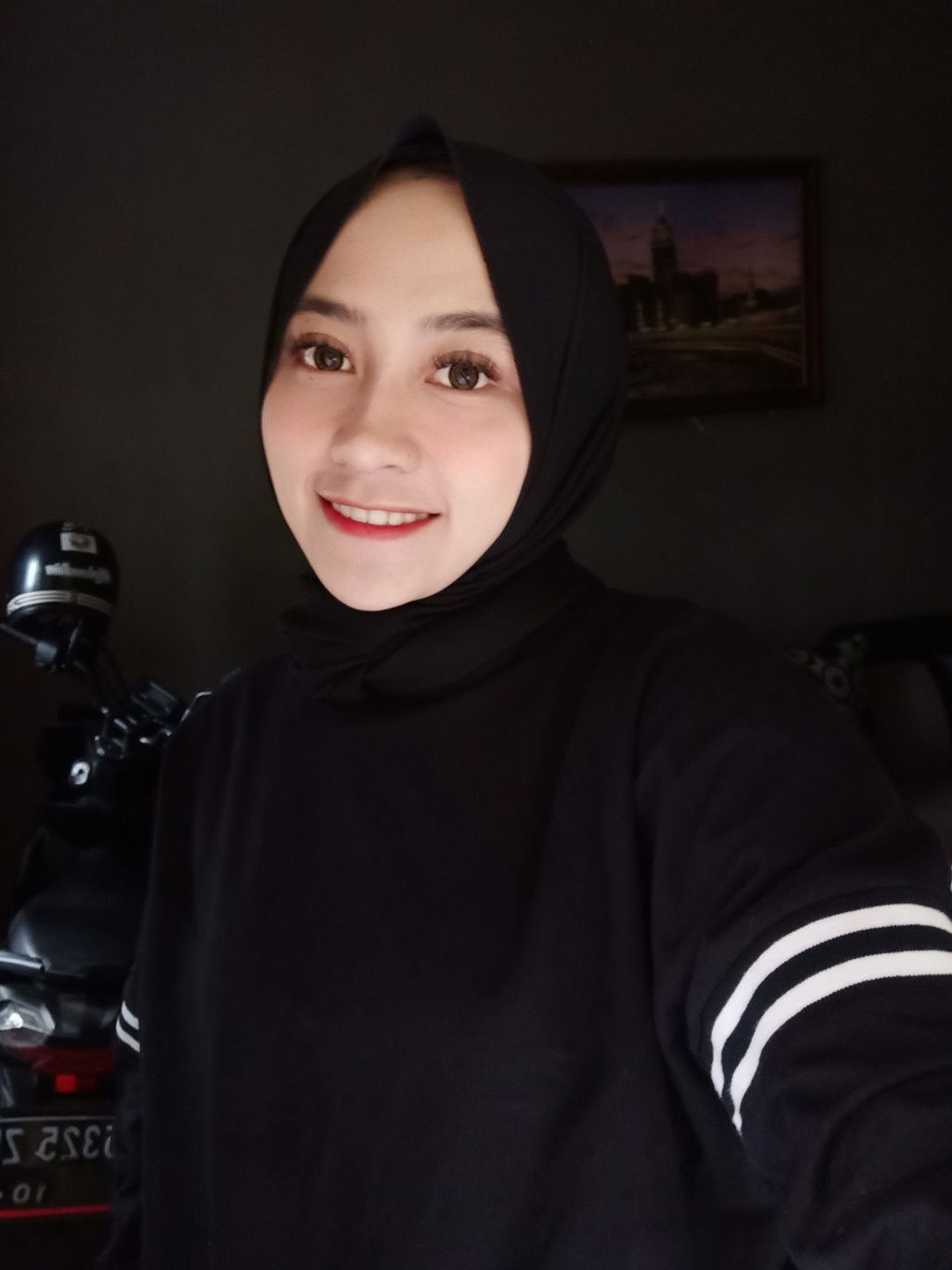 Indah Syarofa profile icon