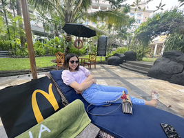 Ayu Tri profile icon