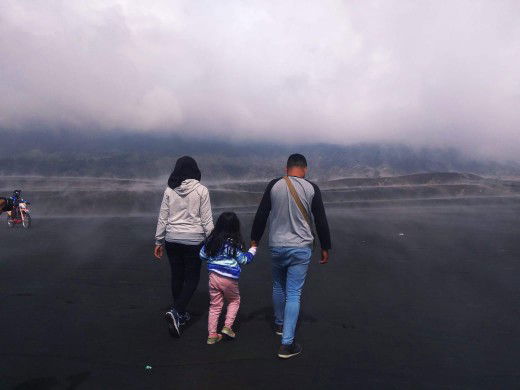 Eva Afrillinda profile icon