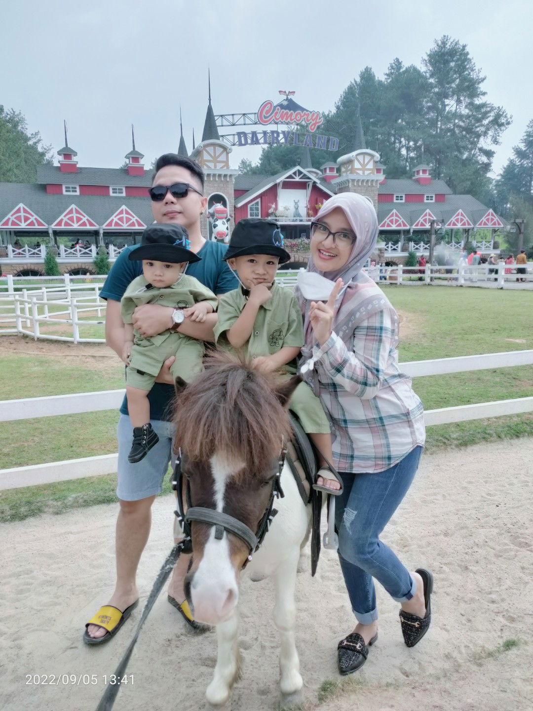 Eva Jewell Agustiani profile icon