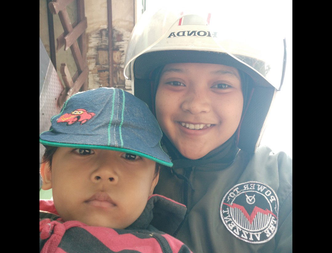 Resa Nia profile icon