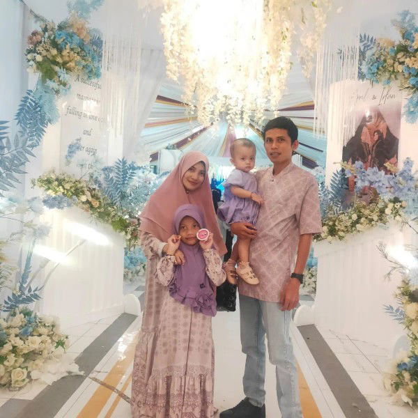 Yulianti Taslim profile icon