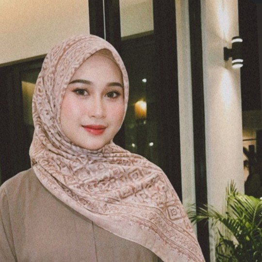 siti Nurholisah profile icon