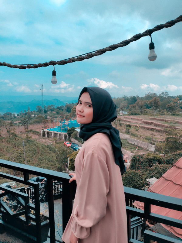 Ade Apriani profile icon