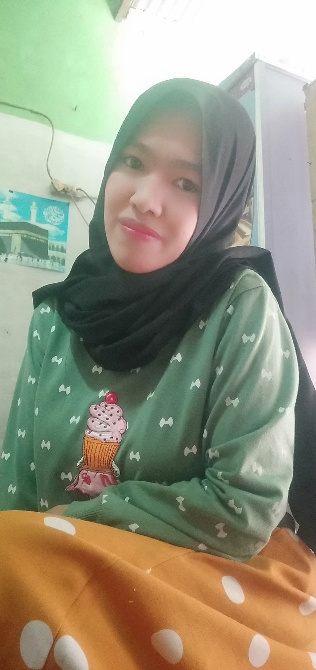 Titin Cahyanto isty profile icon