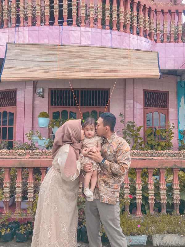 Devi Anggun Pertiwi profile icon