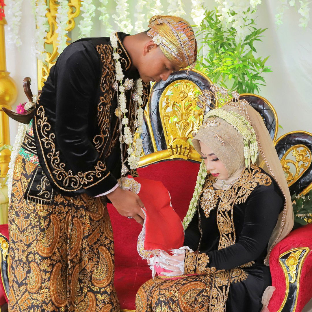 suci nur wijayanti profile icon