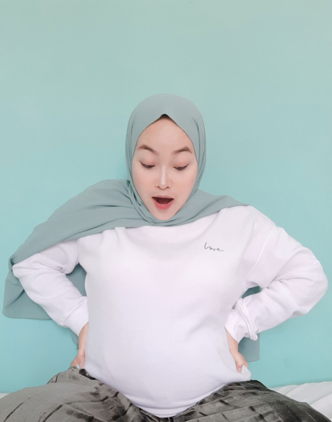 Tira Aprilliana profile icon